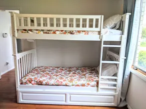 The Brick Beach House, 2 King beds & pet friendly - Image 4