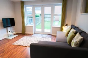 Atlas House - Ideal for Contractors or Derby County Fans - Image 2