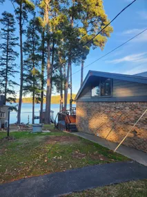 Lilly's Pad at Lone Star Lake - Image 4