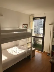 Cozy Paris 13 apartment with balcony and parking - Image 5