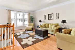 Large Townhouse In GlenRiddle Community #102 - Image 2