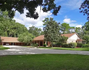 Lake Monroe Mansion - Image 2