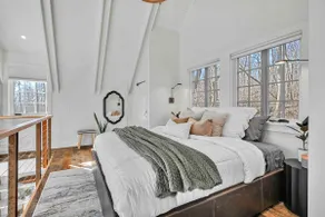 The Roundtop Chalet romantic couples getaway - Image 3