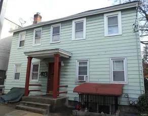 Beautiful Hudson River Bungalow in Dobbs Ferry - Image 2