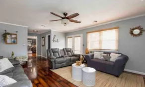 Contemporary & Cheerful Great choice for families - Image 2