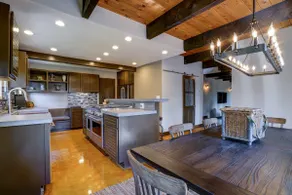 Tahoe Mountain Home with upscale amenities-4br - Image 2