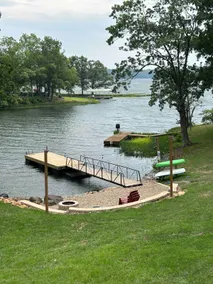 Waterfront 2 bed/2 bath+pull out couch-Sleeps 6 - Image 4