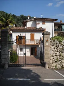 Walk2Town - 2 bedroom apartment with balcony - Image 2