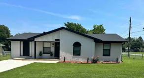 Houston House: Convenient, Clean, Remodeled - Image 4