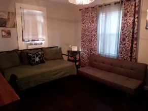 Gorge-ous 2br 1ba home near downtown Oak Hill - Image 5