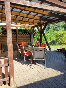 Spacious holiday apartment with garden - Image 5