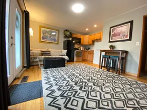 Private Apt, 1BR COUNTRY feel & modern amenities. - Image 4