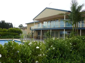 Resort Style Apartment - Pool & More Pets Welcome - Image 2