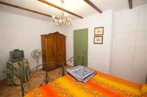 CASA LAPIS - APARTMENT MAGENTA 6 - Image 2