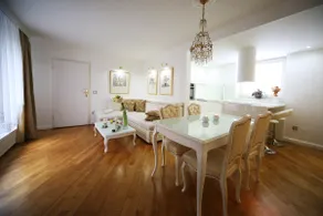 GORGEOUS, VERY SPACIOUS APARTMENT - Image 4