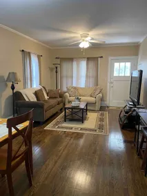 Cozy 2 bedroom house with enclosed porch - Image 2