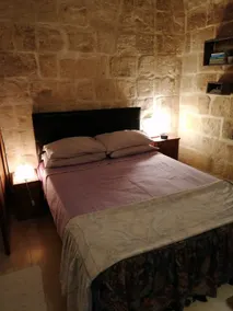 Historical refurbished Apartment in Cottonera - Image 2