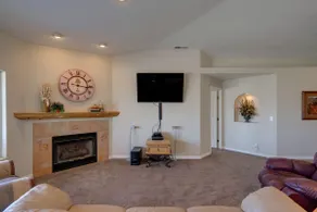 Thirteen's Retreat: Cozy Haven for Large Groups - Image 4