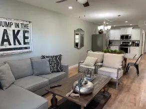 Awesome Horseshoe Bay Getaway on the Water - Image 5