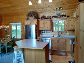 Mia's Black Dog Lodge on beautiful Big Lake Chetac - Image 4