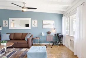 Seaside King 1bd Haven, Pets, Fast Wi-Fi Parking - Image 2