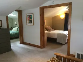 Entire upstairs in Arts and Crafts Oak Park home - Image 2