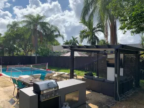 Luxurious Villa with Pool near Beach and Mall - Image 2