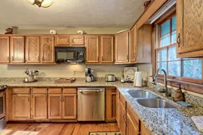 FireFly Creek Cabin - Image 4