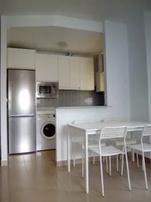 Excellent Location. Nice and Friendly apartment - Image 5