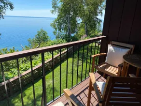 Cozy Chic Hygge Home on Lake Superior Shores - Image 4