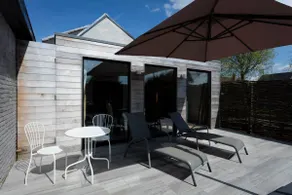Charming private guest suite with sunny terrace - Image 2