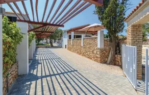 whole property (3 houses with pool) by the the sea - Image 2