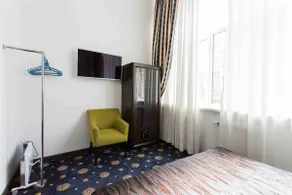 Hotel 19 - Image 4