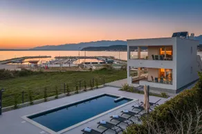 Villa Mellon-majestic sea view & large heated pool - Image 2