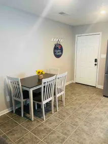 Hotty Place: 2 bedroom condo - Image 2