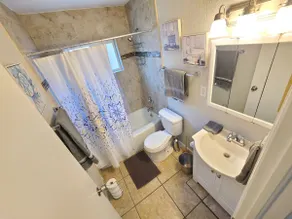 2 Bedroom Apt 5 min away from UMC & Texas Tech - Image 5