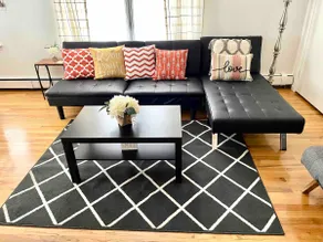 Clean, Spacious & Homey - parking, 2 TVs, laundry - Image 5