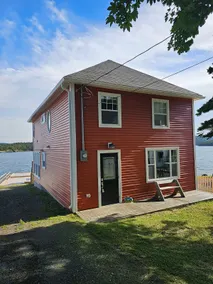 Oceanfront paradise in Conception Harbour - Image 2