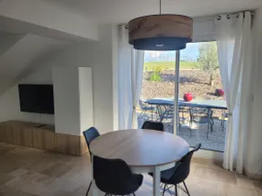 The vineyard enclosure - Image 3