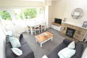 Charming riverside cottage with stunning views - Image 2