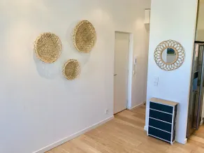 Bright & modern apartment in the heart of Antibes - Image 5