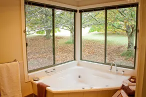 Two bedroom Lucenti cottage - Image 3