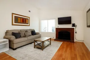 Entire Beautiful Home Next to South Coast Plaza - Image 2