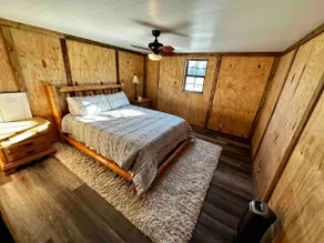 Cozy Cottage on Acreage - Image 2