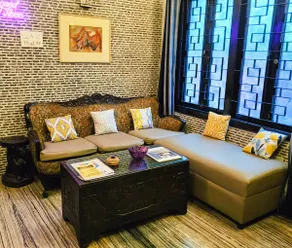 Tranquil Boutiqu Apartment by Calcutta Rustic - Image 3