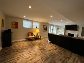 luxury private guest suite at prime location - Image 5