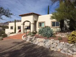 Spacious home w breathtaking views - Image 2