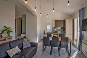 VITA NOVA 2 luxury apartment with sea view - Image 2