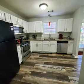 The GA Retreat- Townhome - Image 2