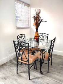 KJ's Suite - Image 3